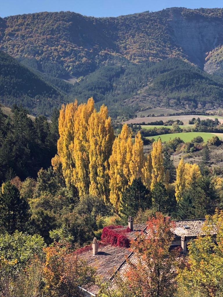 Le Moulin De La Viorne, Gite Avec Piscine Au Coeur De La Nature En Haute-Provence Les Omergues Kültér fotó